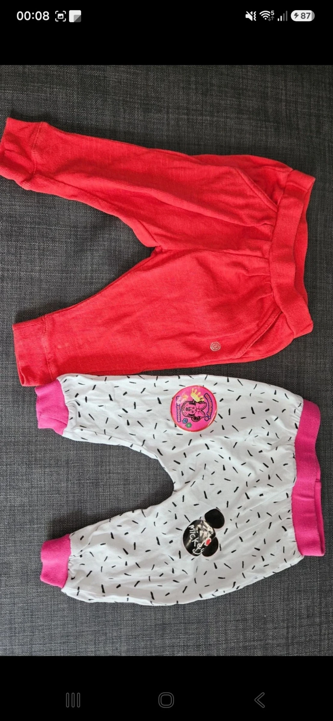 Lot pantalon 6 mois en très bon état